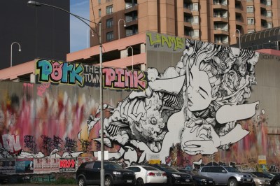 Street art on Mackenzie Street