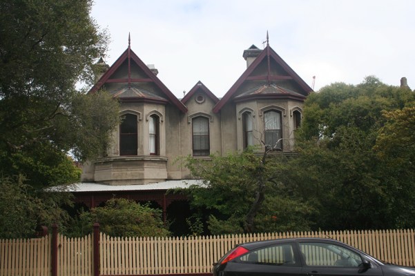 S_Yarra_house_romantic