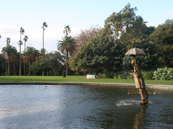 St_Kilda_Gardens_lake_1